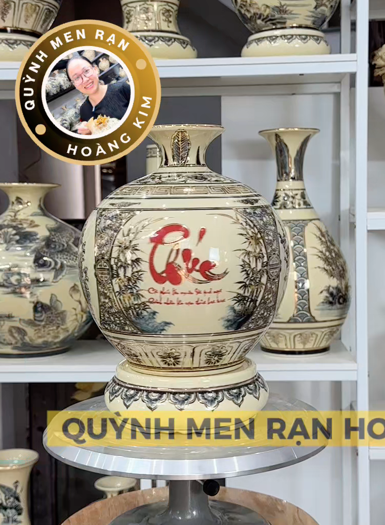 Hút lộc men rạn hoàng kim vẽ vàng 24k - Tứ cảnh chữ Phúc đỏ